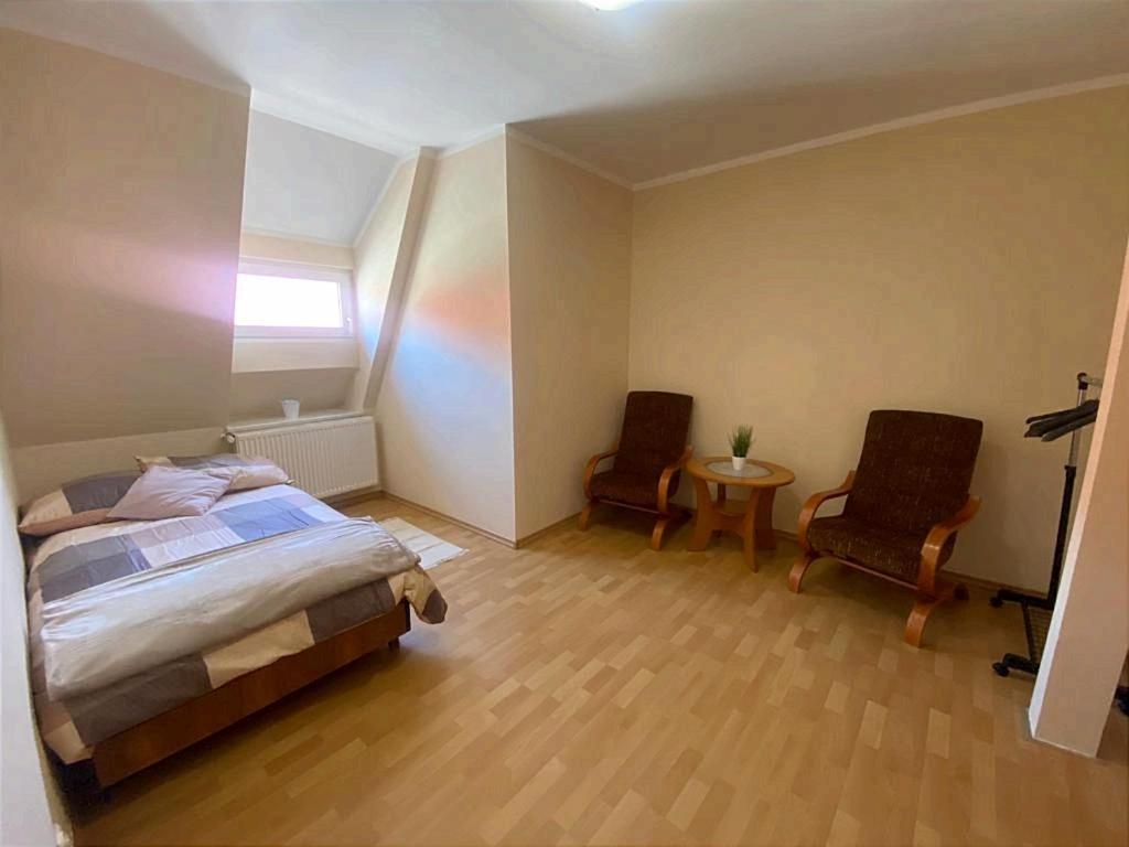 Homestay W Pieknej Kamienicy W Centrum W Glogowku