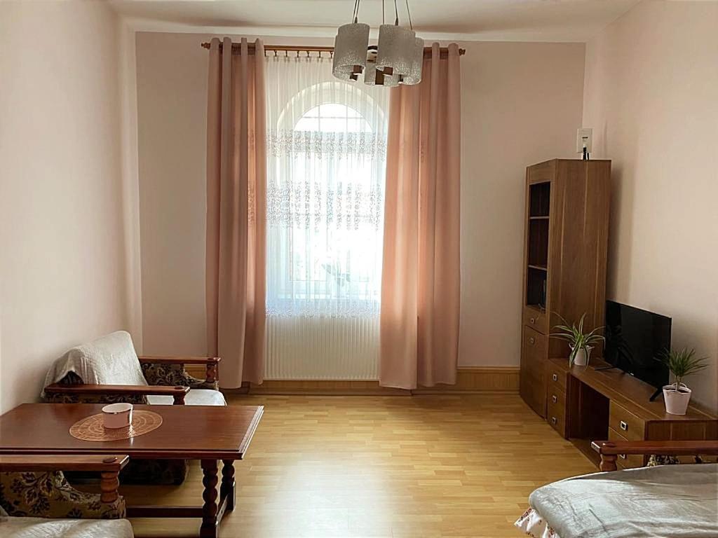 W Pieknej Kamienicy W Centrum W Glogowku Homestay Glogowek